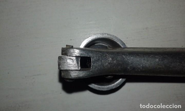 Antig&uuml;edades: EXPRIMIDOR DE ALUMINIO VINTAGE - Foto 5