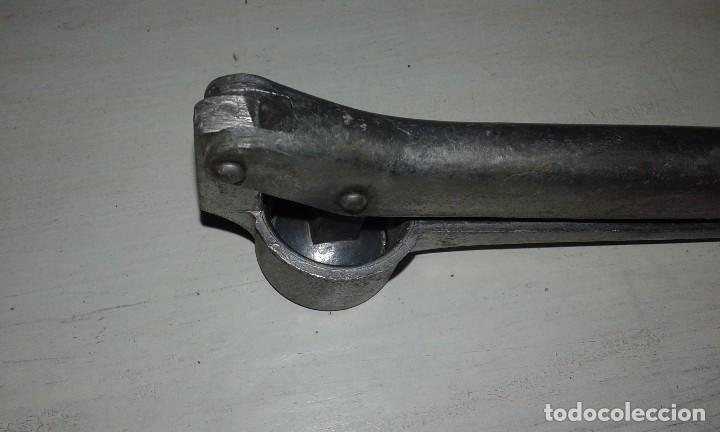 Antig&uuml;edades: EXPRIMIDOR DE ALUMINIO VINTAGE - Foto 6