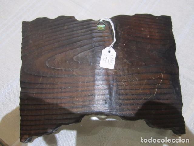 Antig&uuml;edades: Tabla de madera con pergamino. Bendici&oacute;n. 23 x 18 cms. - Foto 4