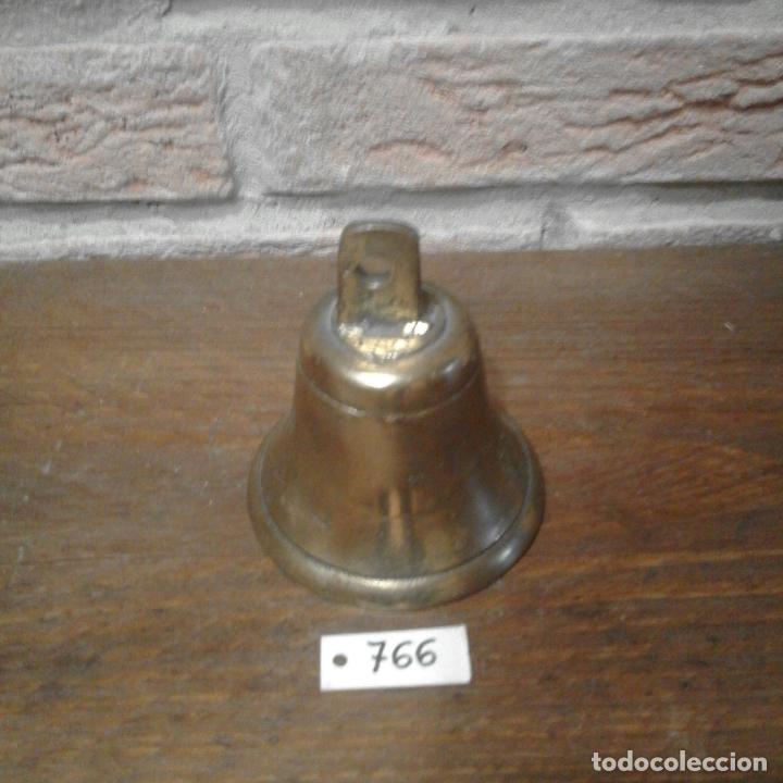 Antig&uuml;edades: ANTIGUA CAMPANILLA DE BRONCE - Foto 1