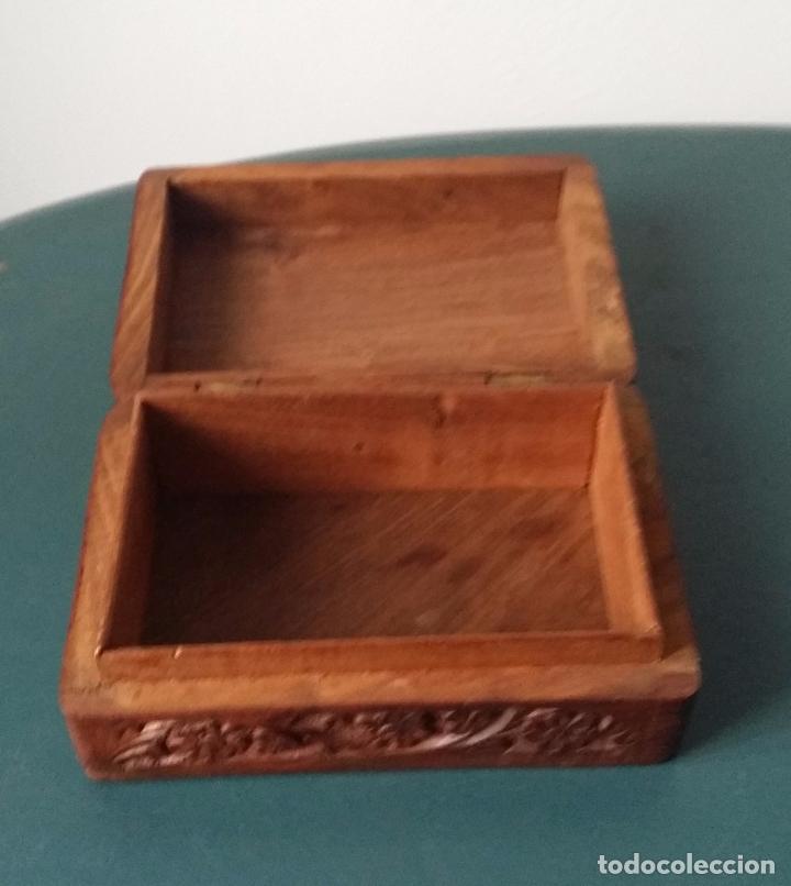 Antig&uuml;edades: Dos cajas madera tallada - Foto 10