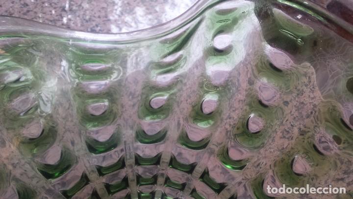 Antig&uuml;edades: antiguo centro de mesa de cristal - Foto 3