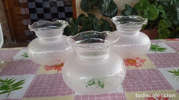 Antig&uuml;edades: antiguo juego de 5 tulipas - Foto 1