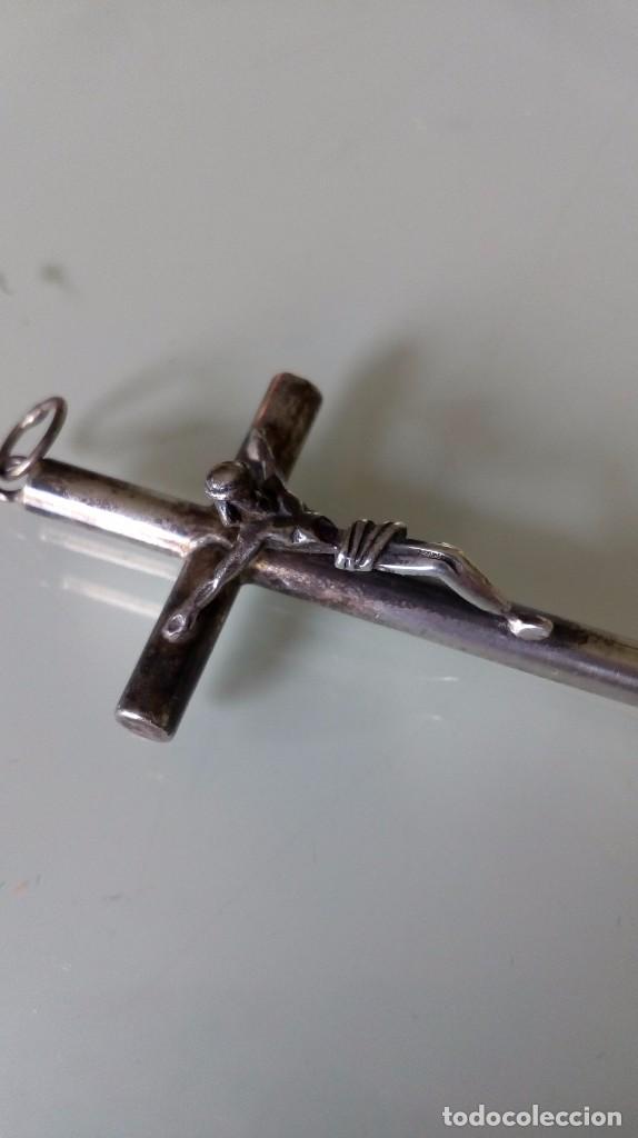 Antig&uuml;edades: Cruz de plata de ley - Foto 1