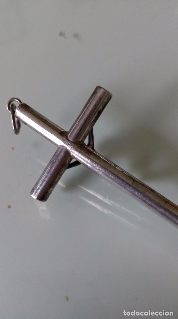 Antig&uuml;edades: Cruz de plata de ley - Foto 3