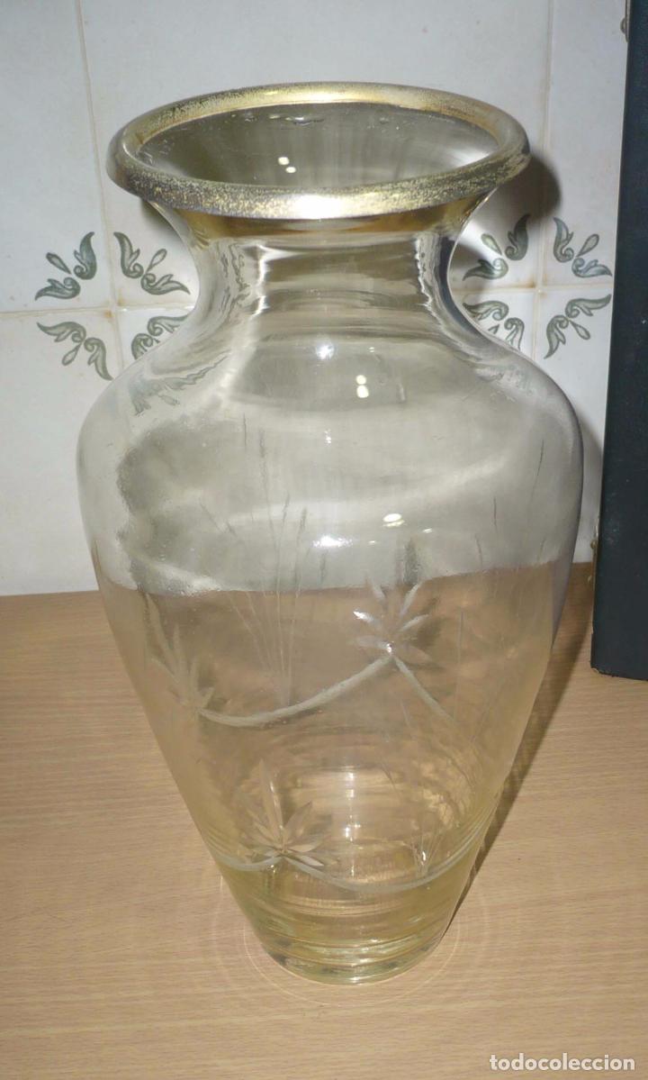 Antig&uuml;edades: Antiguo Jarron de Cristal tallado - Foto 2