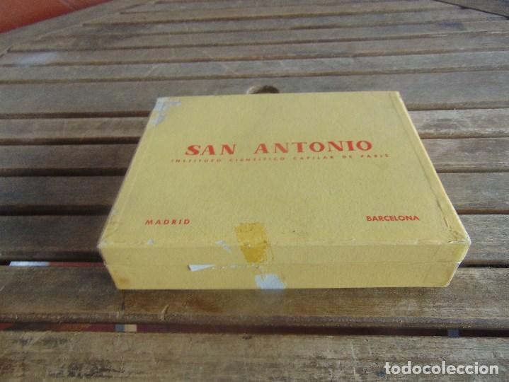 Antigüedades: ANTIGUO SET DE PELUQUERIA SAN ANTONIO INSTITUTO CIENTIFICO CAPILAR MADRID AÑOS 70 - Foto 2 - 99644163