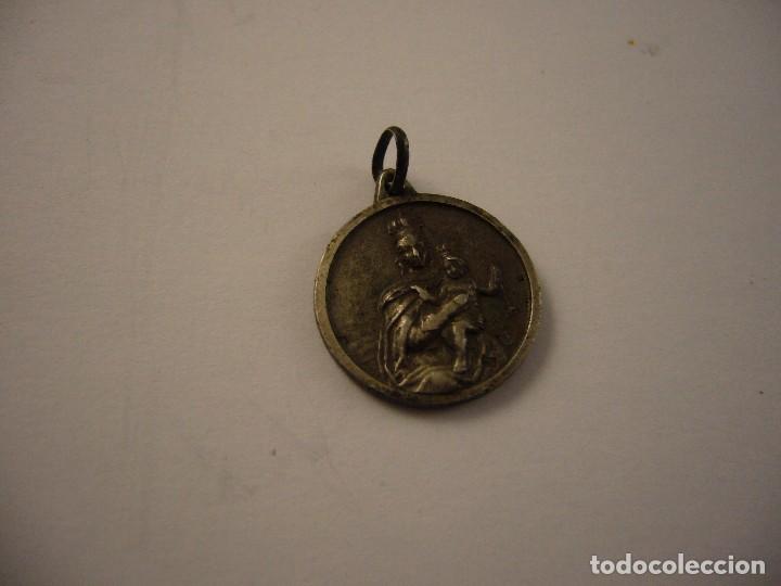 Antig&uuml;edades: MEDALLA MONSERRAT - Foto 1