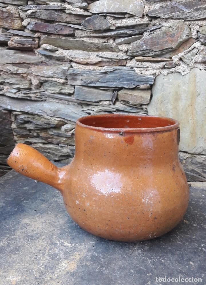 Antig&uuml;edades: Chocolatera,Puchero en cer&aacute;mica - Foto 1