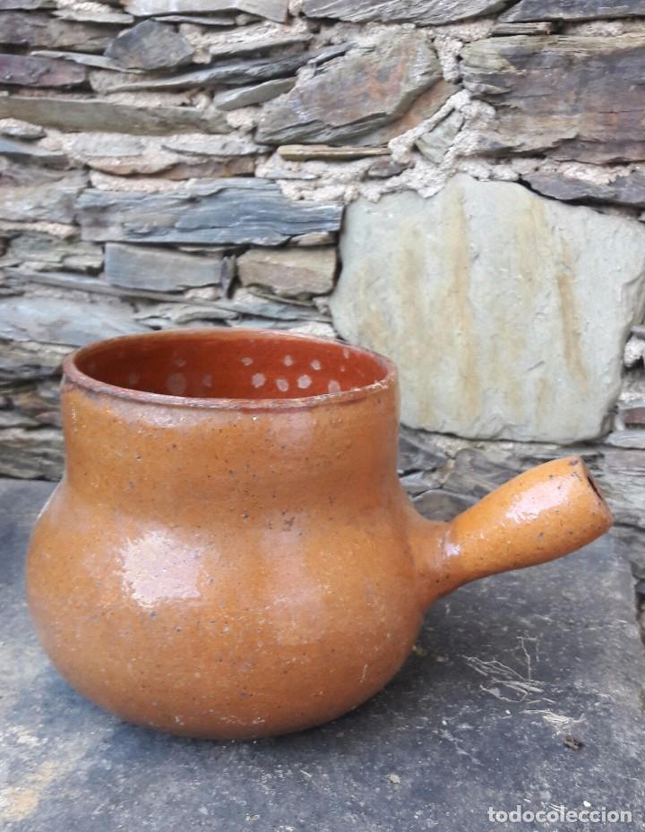 Antig&uuml;edades: Chocolatera,Puchero en cer&aacute;mica - Foto 2