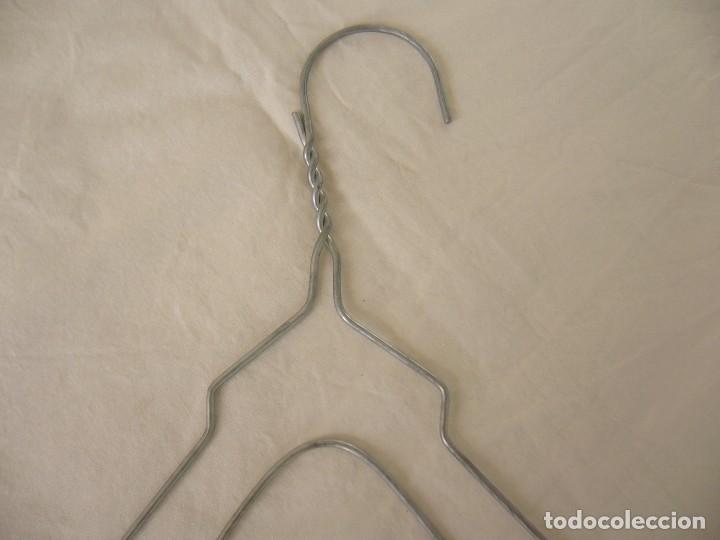 Antig&uuml;edades: PERCHA ALAMBRE - Foto 2