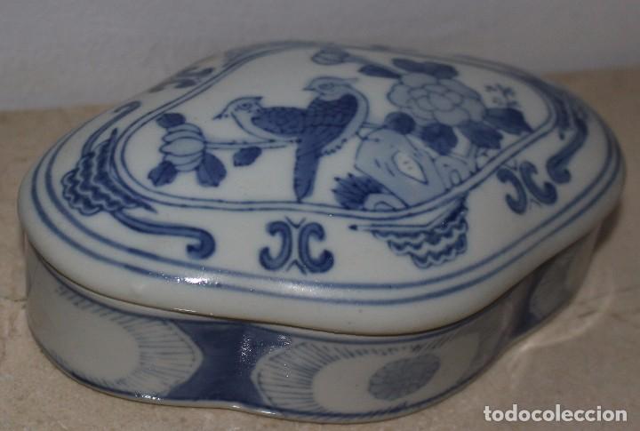 Antig&uuml;edades: cajita de porcelana - Foto 2