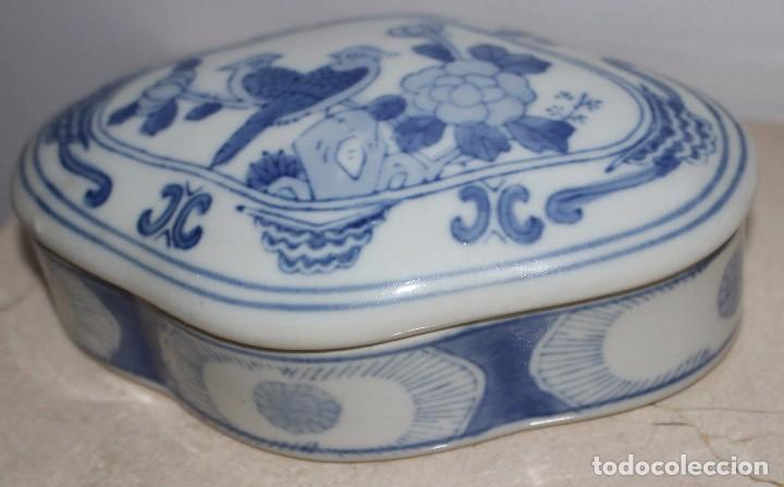 Antig&uuml;edades: cajita de porcelana - Foto 3