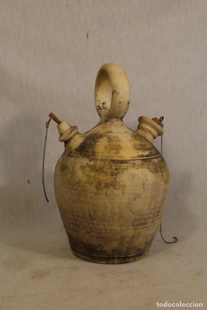 Antig&uuml;edades: botijo de ceramica blanca - Foto 2