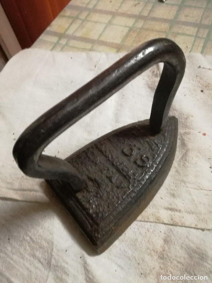Antiques: PLANCHA ANTIGUA DE HIERRO BONITA 13 CENTIMETROS DE LARGO POR 8 ANCHO