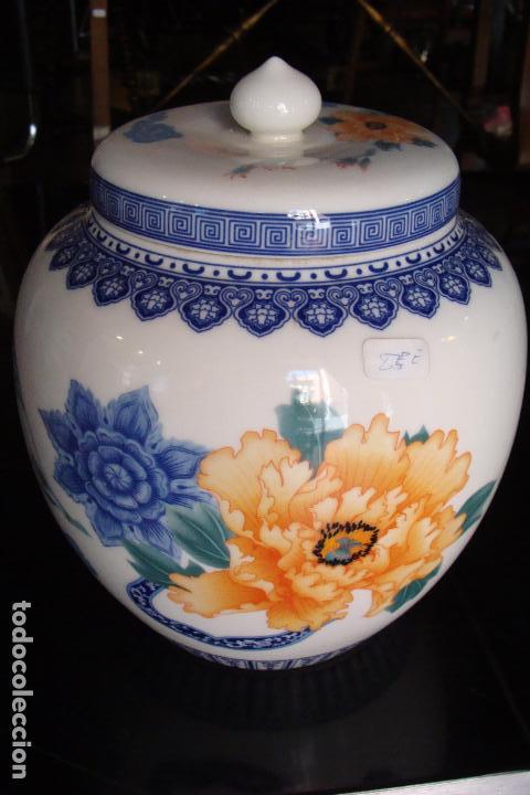 Antig&uuml;edades: Botiche de porcelana - China - Foto 1
