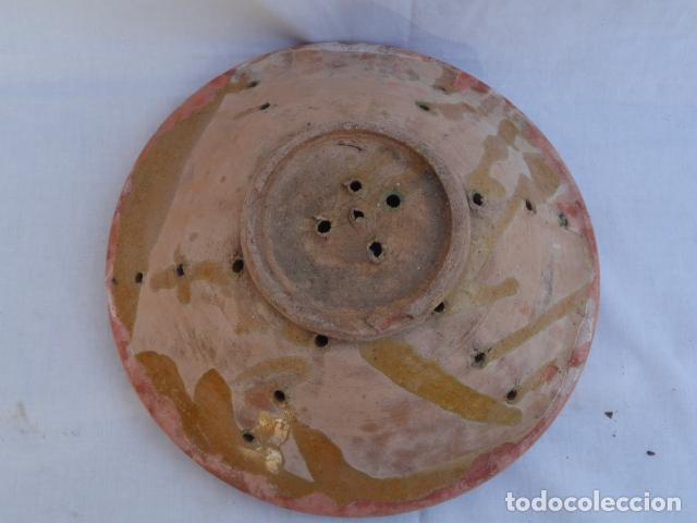 Antig&uuml;edades: ESCURRIDERA DE CER&Aacute;MICA. - Foto 4