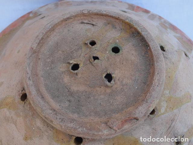 Antig&uuml;edades: ESCURRIDERA DE CER&Aacute;MICA. - Foto 5