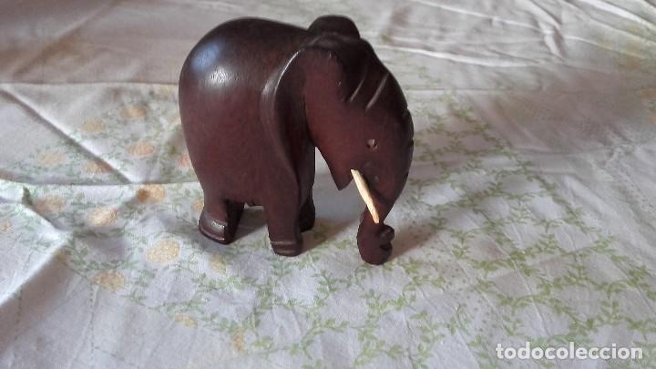 Antig&uuml;edades: Elefante tallado en madera de &eacute;bano. - Foto 2