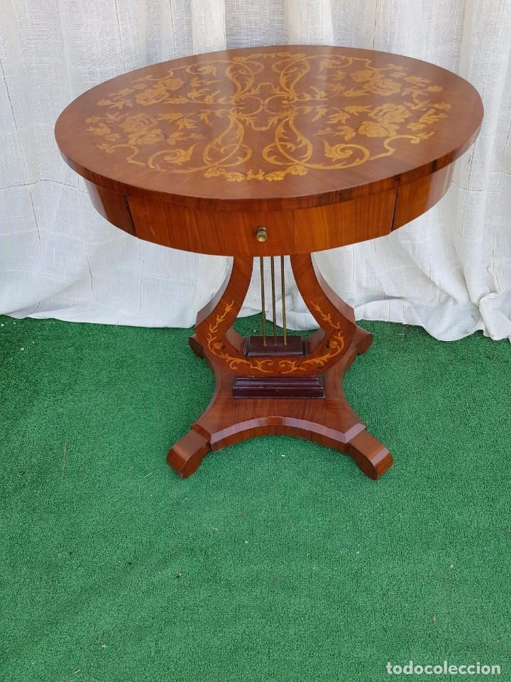 Antig&uuml;edades: MESA A LIRA ESTILO FRANCES - Foto 2