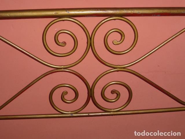 Antig&uuml;edades: ANTIGUO CABEZAL DE CAMA DE HIERRO - Foto 4