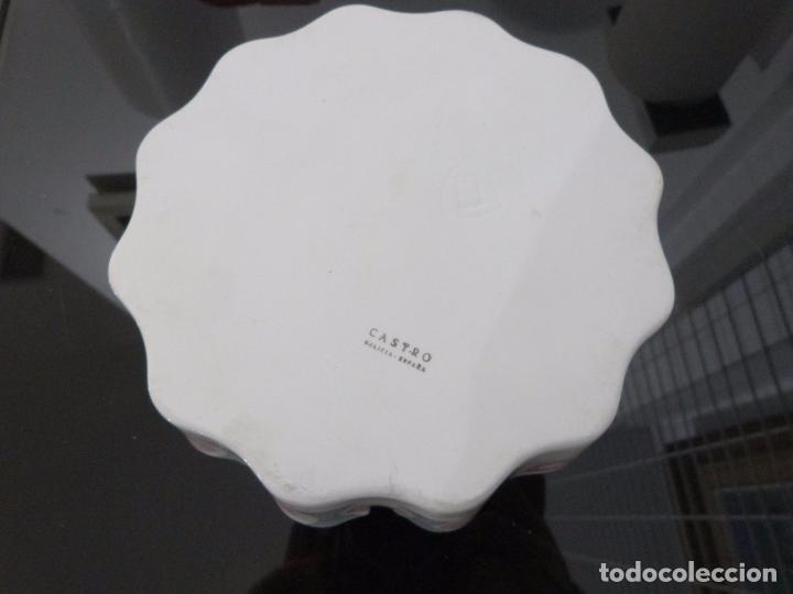 Antig&uuml;edades: Sargadelos, ceramicas O Castro. Cenicero. - Foto 2