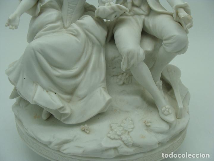 Antig&uuml;edades: Biscuit blanco Pareja - Siglo XX - Foto 5