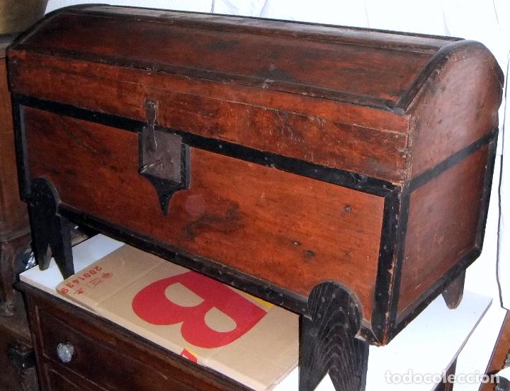 Antig&uuml;edades: ARCA ANTIGUA CON LLAVE ORIGINAL - Foto 1
