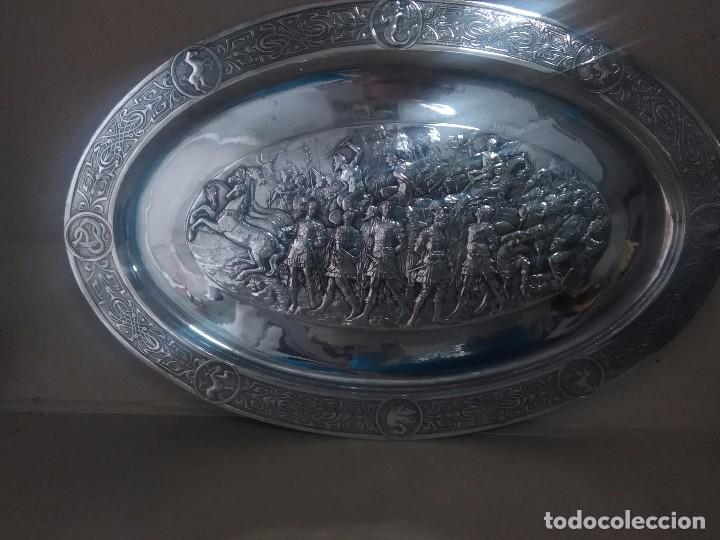 Antig&uuml;edades: Bandeja ba&ntilde;o de plata - Foto 1