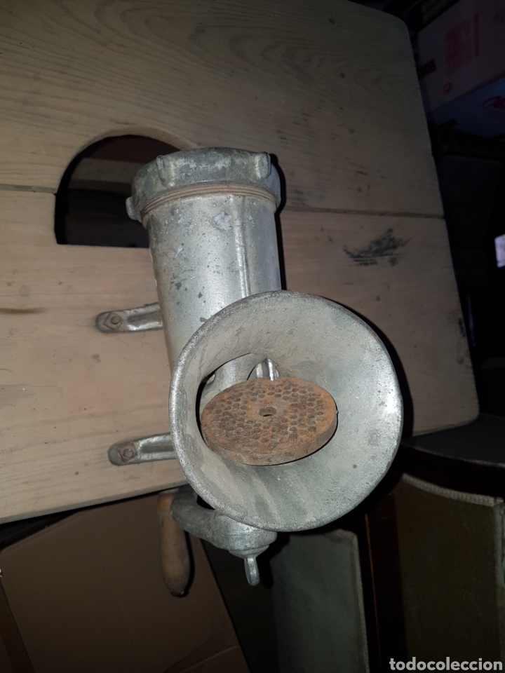 Antig&uuml;edades: Mesa matanza madera de encina con picadora - Foto 3