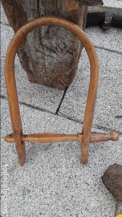 Antig&uuml;edades: collar para el ganado - Foto 1