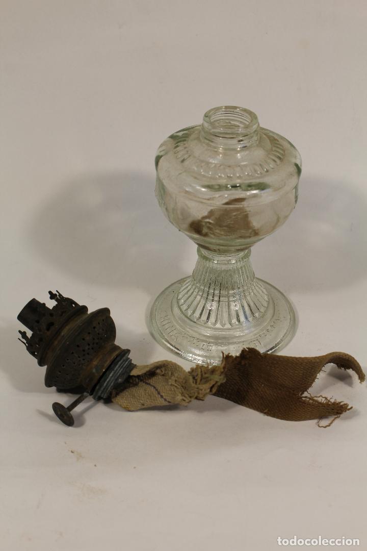 Antig&uuml;edades: quinqu&eacute; de cristal y laton - Foto 2