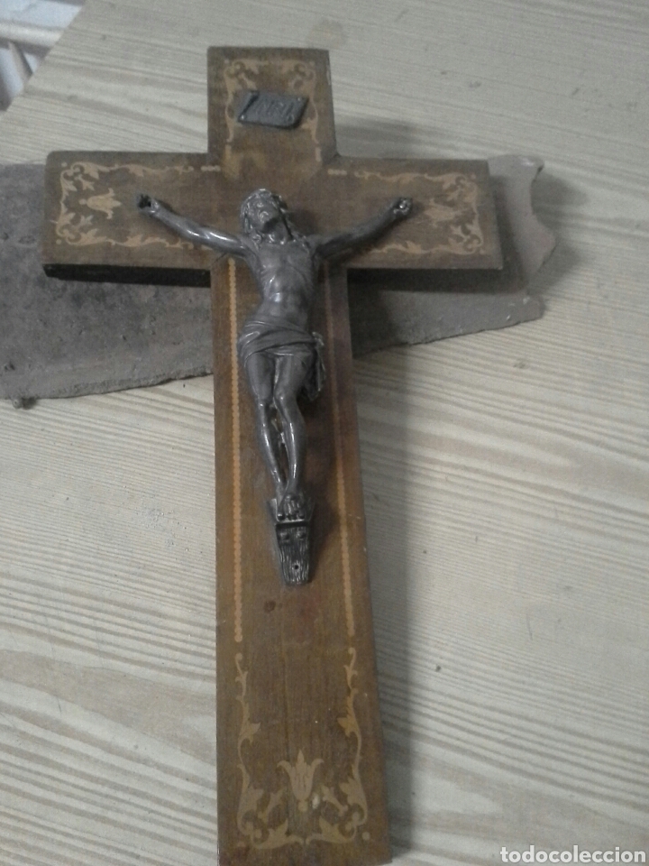 Antig&uuml;edades: Crucifijo antiguo - Foto 1