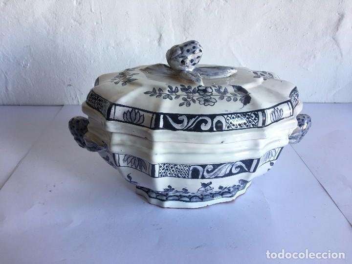 Antig&uuml;edades: SOPERA ANTIGUA DE PORCELANA - Foto 1