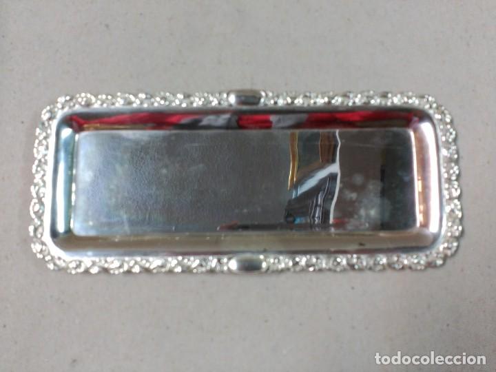 Antig&uuml;edades: BANDEJA TARJETERO EN METAL PLATEADO - Foto 3