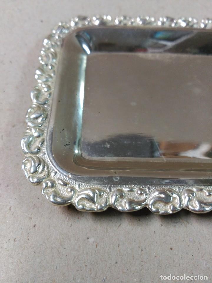 Antig&uuml;edades: BANDEJA TARJETERO EN METAL PLATEADO - Foto 9