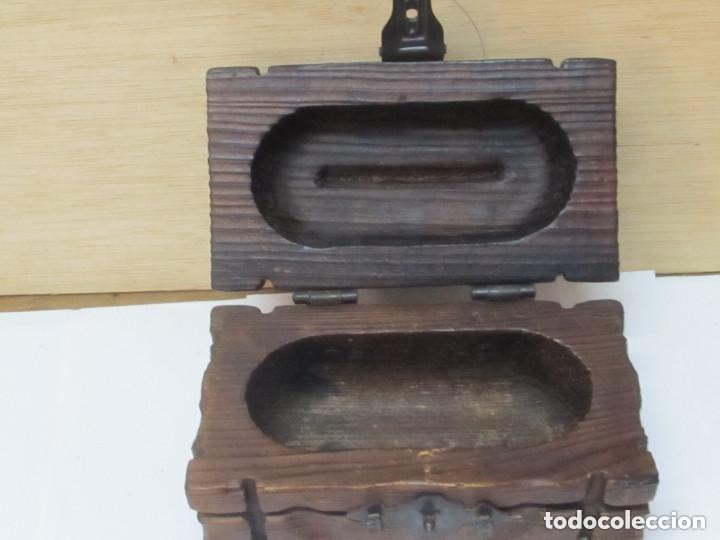 Antig&uuml;edades: CAJA DE MADERA GRAN PESO,TALLADA - Foto 6