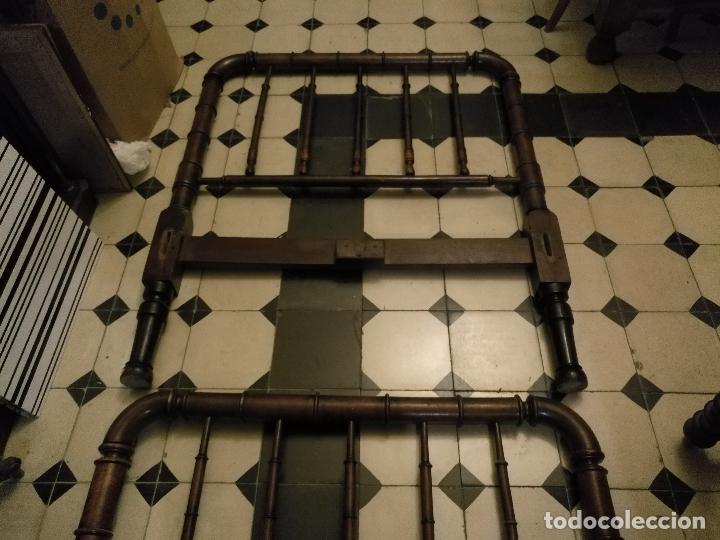 Antig&uuml;edades: CAMA DE MADERA ANTIGUA TORNEADA - Foto 12