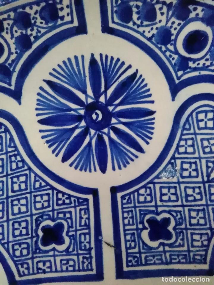 Antig&uuml;edades: Plato de manises antiguo - Foto 2