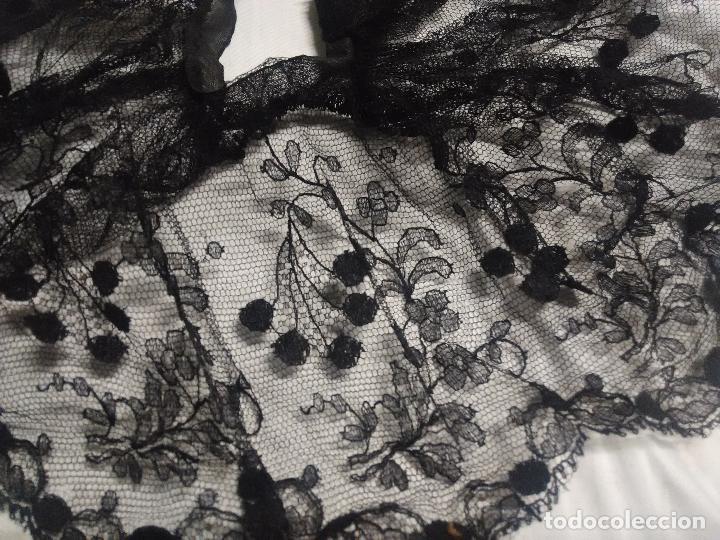 Antig&uuml;edades: Pieza de encaje negro XIX - Foto 4