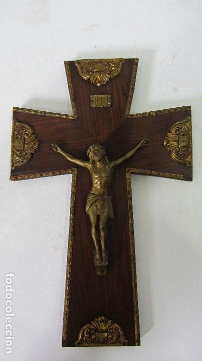 Antig&uuml;edades: CRUCIFIJO - Foto 1