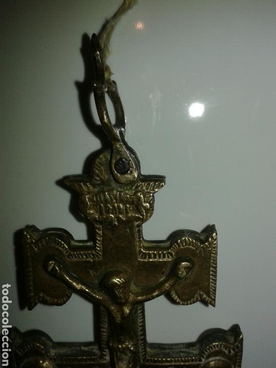 Antig&uuml;edades: CRUZ DE CARABACA EN BRONCE EN RELIEVES - Foto 6