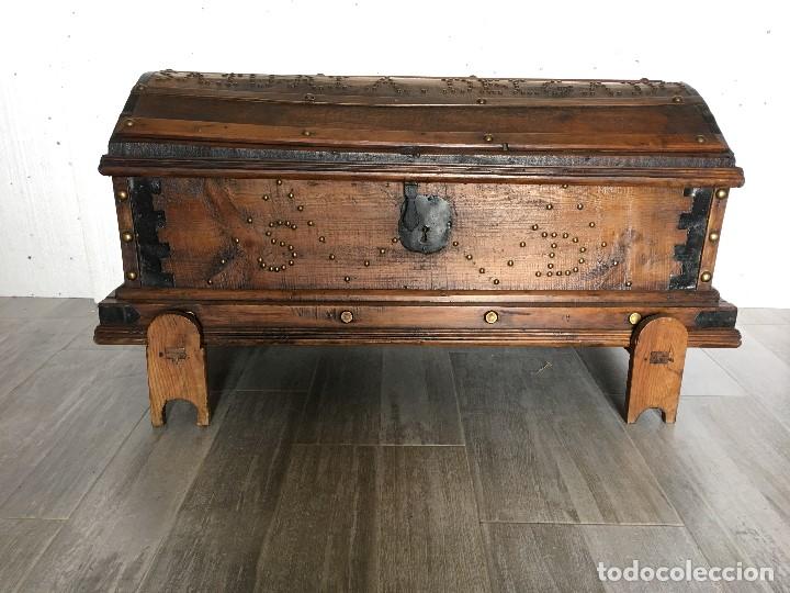 Antig&uuml;edades: - ANTIGUO BAUL DE MADERA - Foto 2