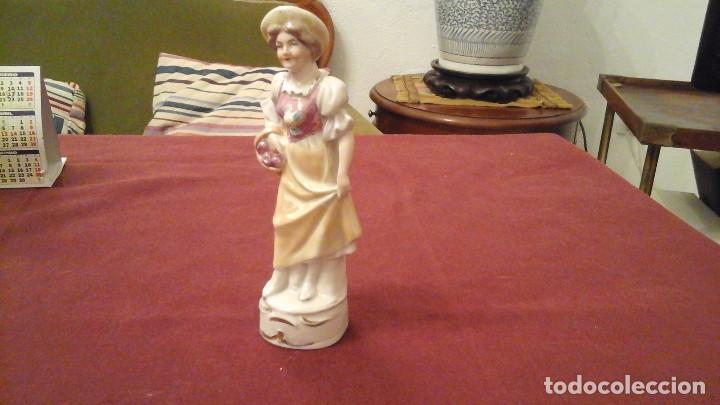 Antig&uuml;edades: Figura de dama de ppios de siglo xx - Foto 1