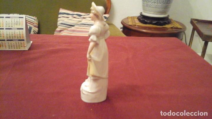 Antig&uuml;edades: Figura de dama de ppios de siglo xx - Foto 2