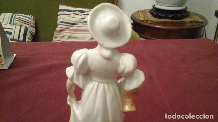 Antig&uuml;edades: Figura de dama de ppios de siglo xx - Foto 3