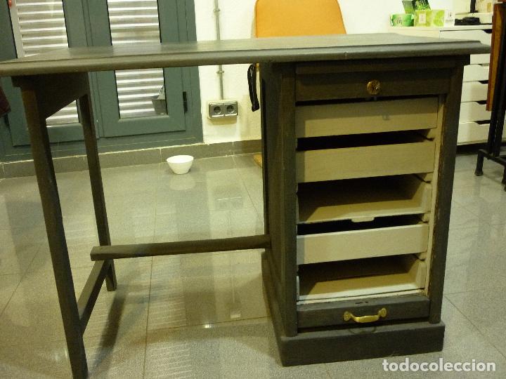 Antig&uuml;edades: ANTIGUO ESCRITORIO RESTAURADO - Foto 3