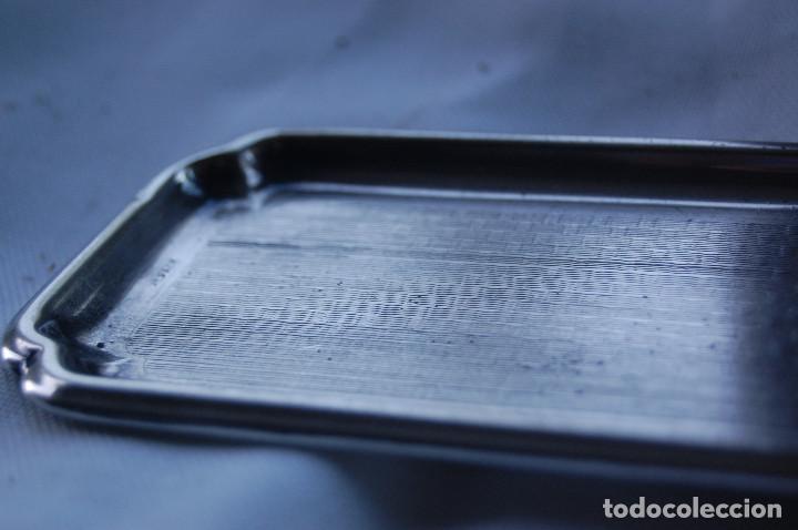 Antig&uuml;edades: Bandeja rectangular de alpaca. Medidas: 20x7 cm. - Foto 3