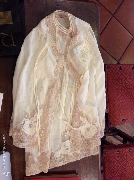 Antig&uuml;edades: Traje de cristianar - Foto 1