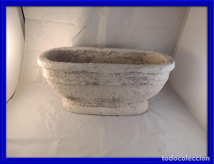 Antig&uuml;edades: JARDINERA O MACETERO DE TERRACOTA - Foto 1